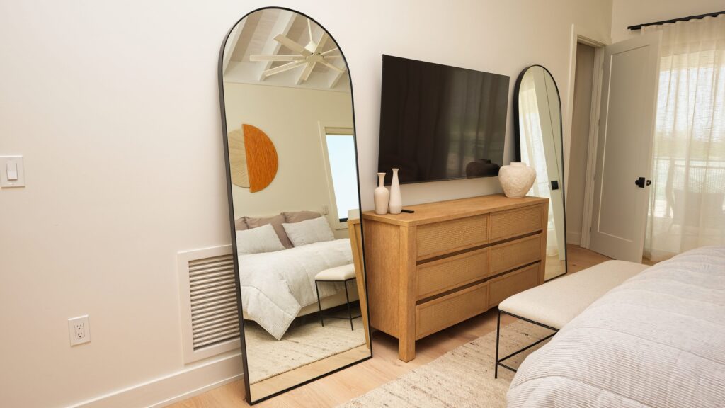 Bedroom detail