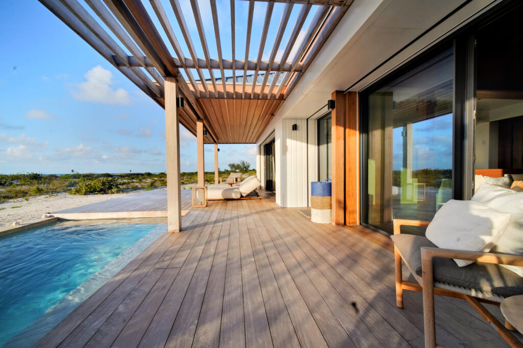Pergola / pool deck